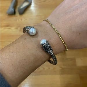 Silver braided w/ pearl (David Yurman lookalike)